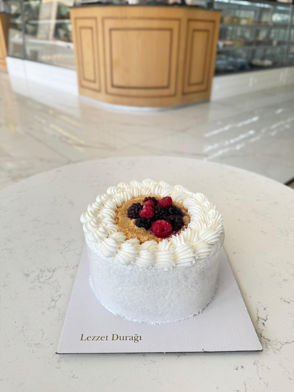 Frambuaz Bögürtlenli Yas Pasta